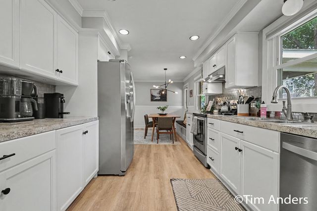 1414 Rosalind Road SE, East Grand Rapids, MI 49506