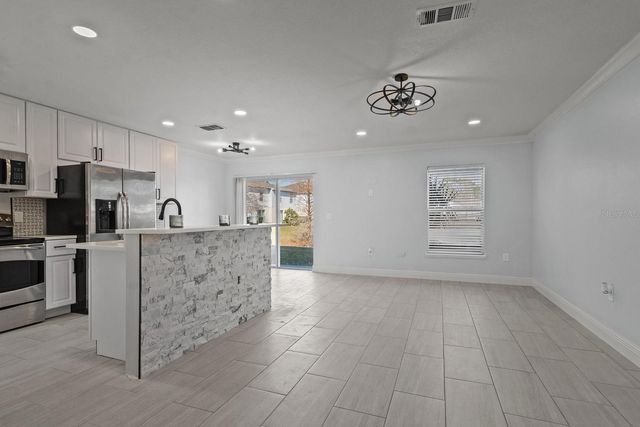 4518 ASHBURN SQUARE DRIVE, Tampa, FL 33610