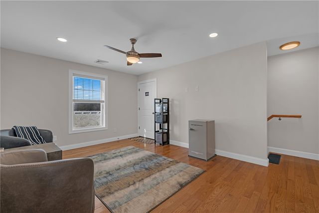 7 Sydney Rose Court, Johnston, RI 02919