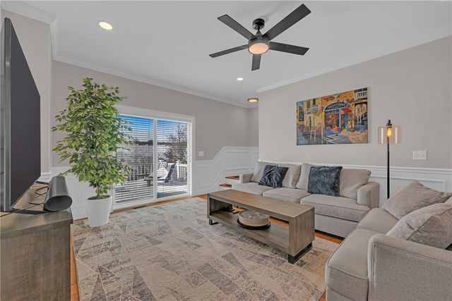 7 Sydney Rose Court, Johnston, RI 02919