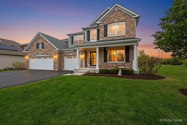 8992 Pearsall Drive, Huntley, IL 60142