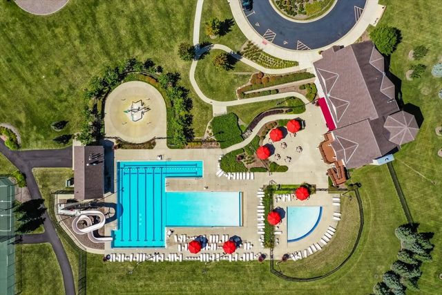 8992 Pearsall Drive, Huntley, IL 60142