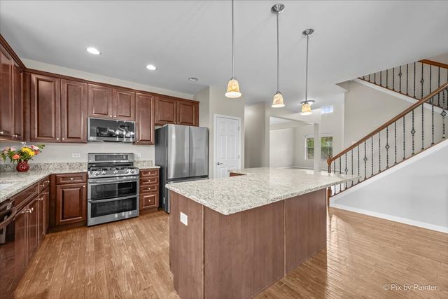 8992 Pearsall Drive, Huntley, IL 60142