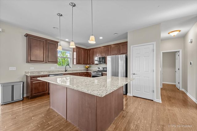 8992 Pearsall Drive, Huntley, IL 60142