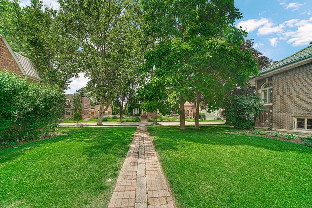 10521 S Bell Avenue, Chicago, IL 60643