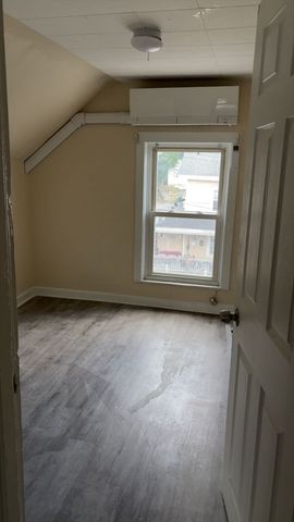 78 Fox St 1, Fitchburg, MA 01420