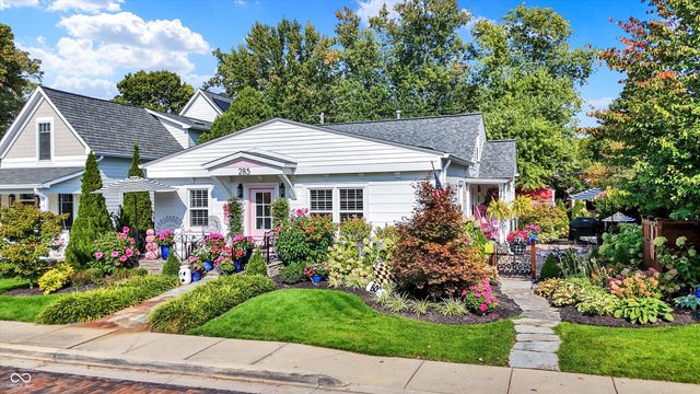 285 N Main Street, Zionsville, IN 46077