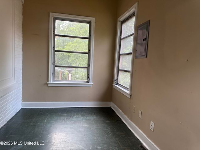 428 Decelle Street, Jackson, MS 39216