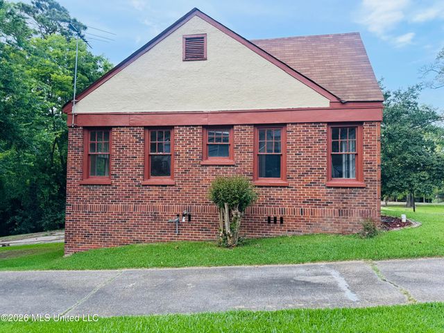 428 Decelle Street, Jackson, MS 39216