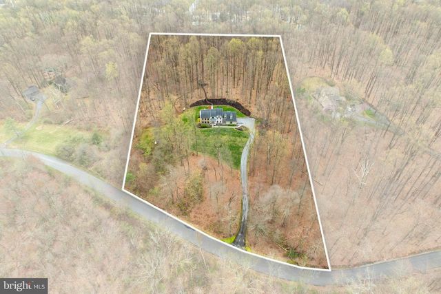 32 MCLEOD POND RD, Glenmoore, PA 19343