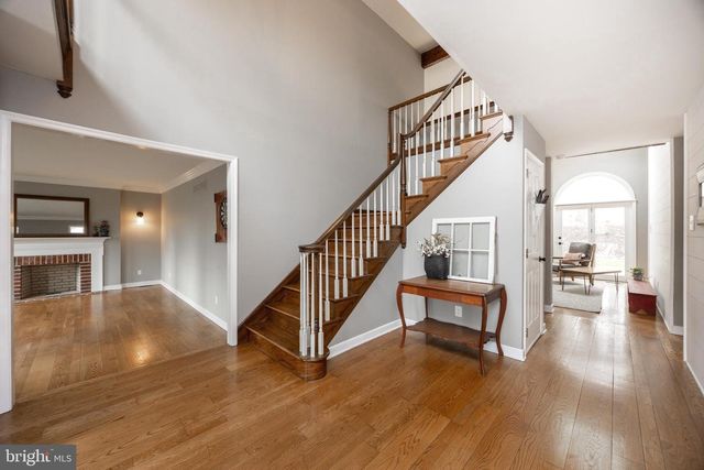 32 MCLEOD POND RD, Glenmoore, PA 19343