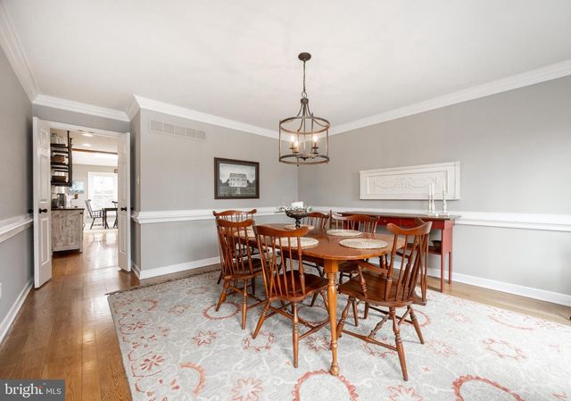 32 MCLEOD POND RD, Glenmoore, PA 19343
