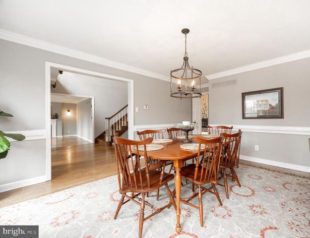 32 MCLEOD POND RD, Glenmoore, PA 19343