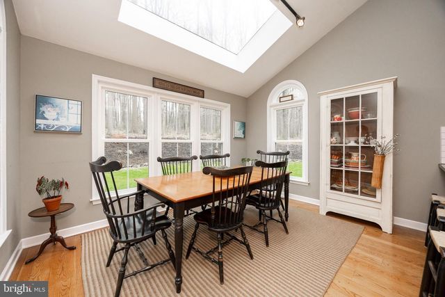 32 MCLEOD POND RD, Glenmoore, PA 19343