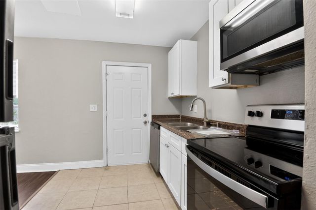 713 LAISY DRIVE, Deland, FL 32724