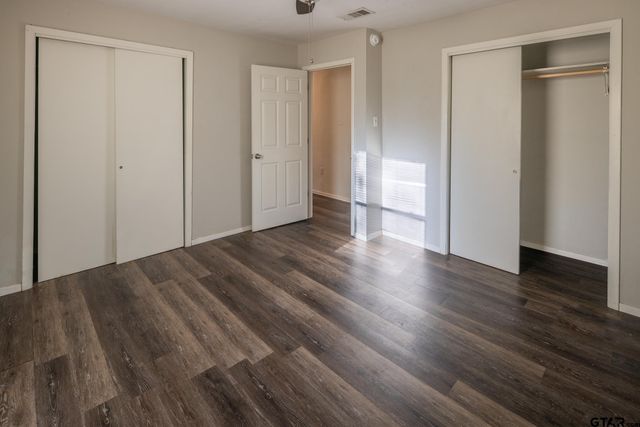 202 Hollywood St, Arp, TX 75750