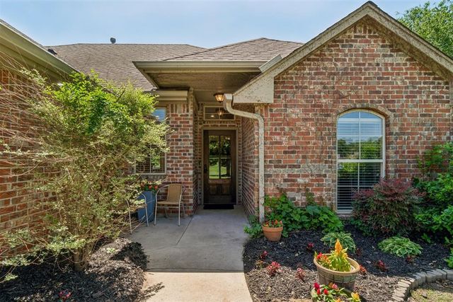 8308 Venezia Lane, Edmond, OK 73034