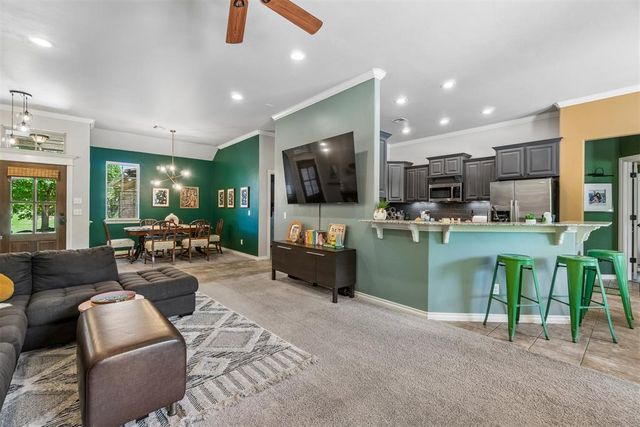 8308 Venezia Lane, Edmond, OK 73034
