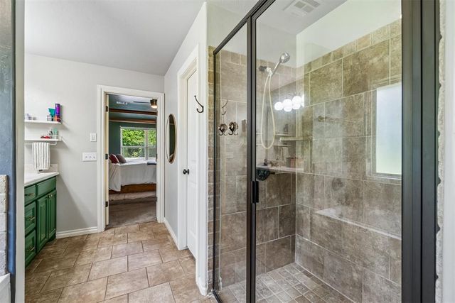 8308 Venezia Lane, Edmond, OK 73034