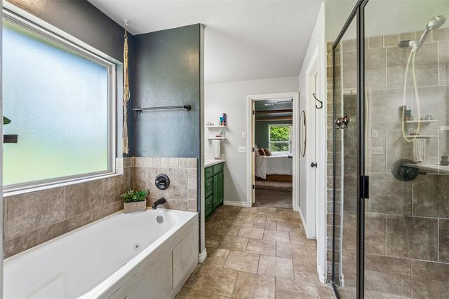 8308 Venezia Lane, Edmond, OK 73034