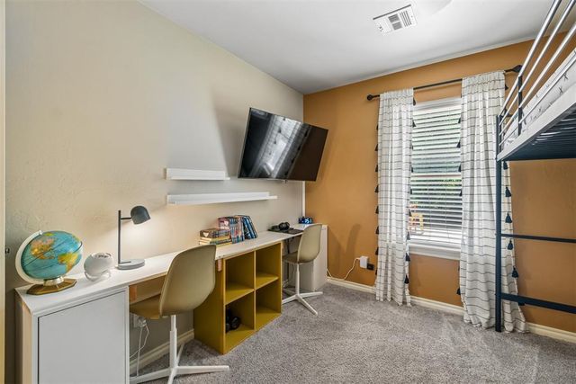 8308 Venezia Lane, Edmond, OK 73034