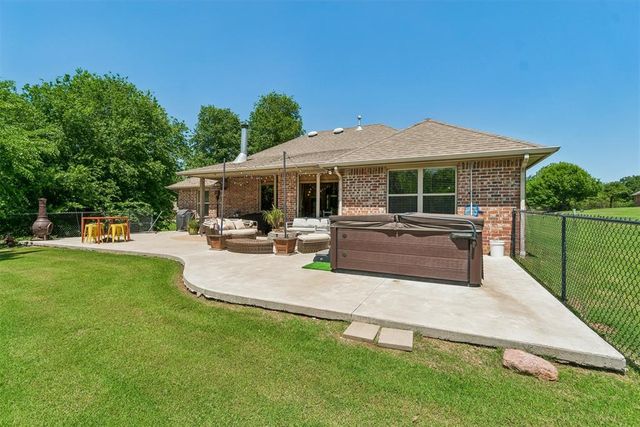 8308 Venezia Lane, Edmond, OK 73034