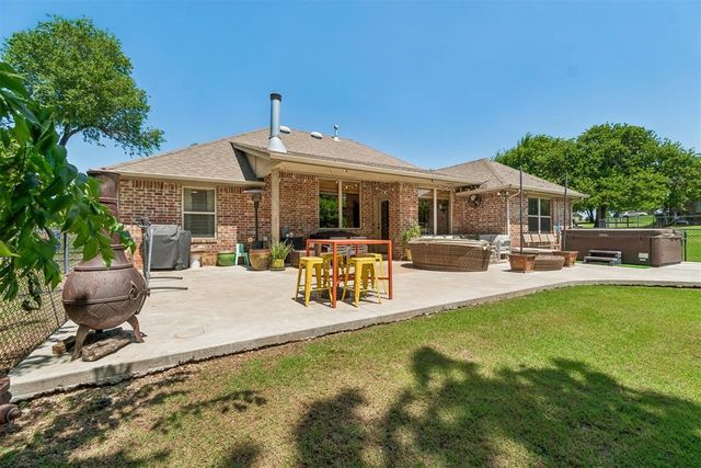 8308 Venezia Lane, Edmond, OK 73034