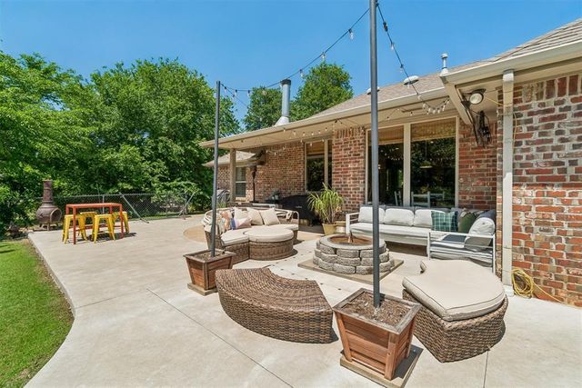 8308 Venezia Lane, Edmond, OK 73034