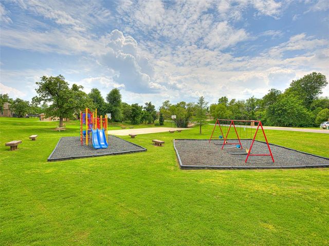 8308 Venezia Lane, Edmond, OK 73034