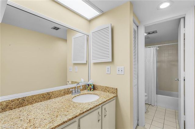 4126 Belair LN C4, Naples, FL 34103