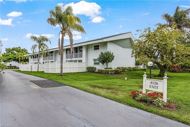 4126 Belair LN C4, Naples, FL 34103