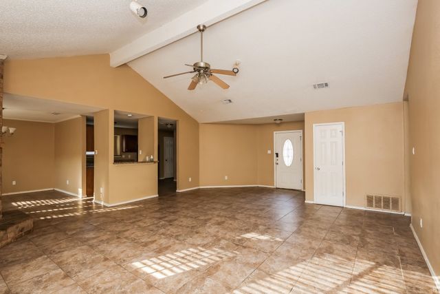 6417 Peggy Drive, Fort Worth, TX 76133