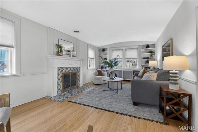 1026 Kirkham Avenue, Glendale, MO 63122