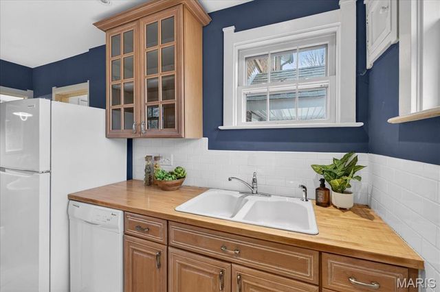 1026 Kirkham Avenue, Glendale, MO 63122