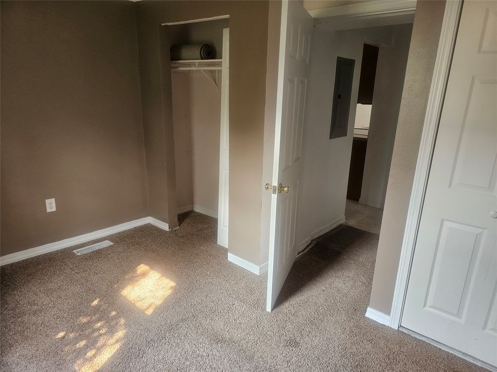 716 8th Street S, Great Falls, MT 59405 photo 5