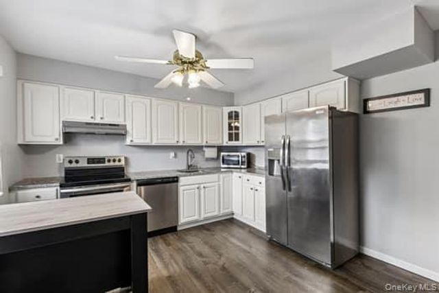 15 Springwood Drive, North Babylon, NY 11703