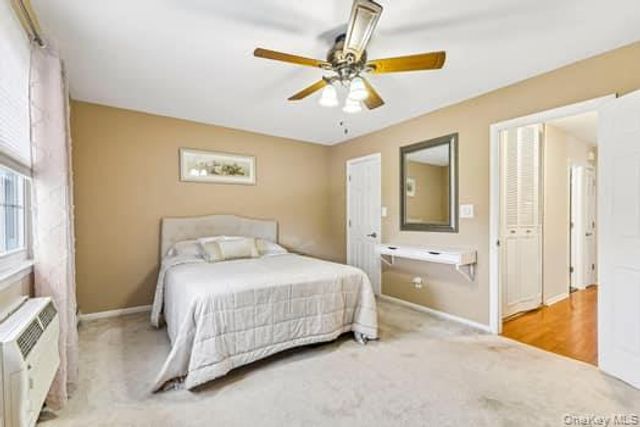 15 Springwood Drive, North Babylon, NY 11703