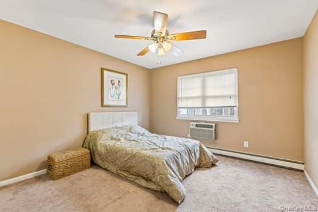 15 Springwood Drive, North Babylon, NY 11703