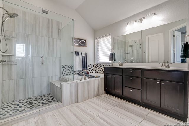824 Silver Fox, Cibolo, TX 78108