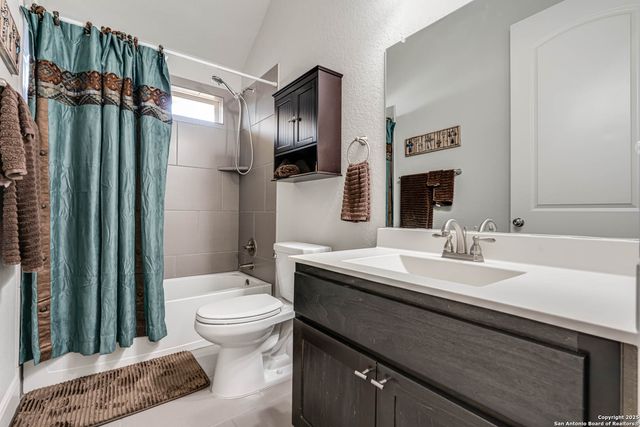 824 Silver Fox, Cibolo, TX 78108