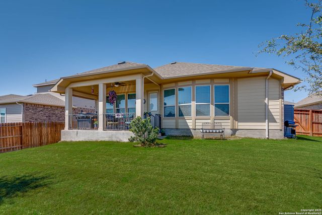 824 Silver Fox, Cibolo, TX 78108