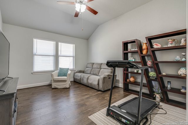 824 Silver Fox, Cibolo, TX 78108