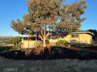 1566 Hillcrest, Arroyo Grande, CA 93420