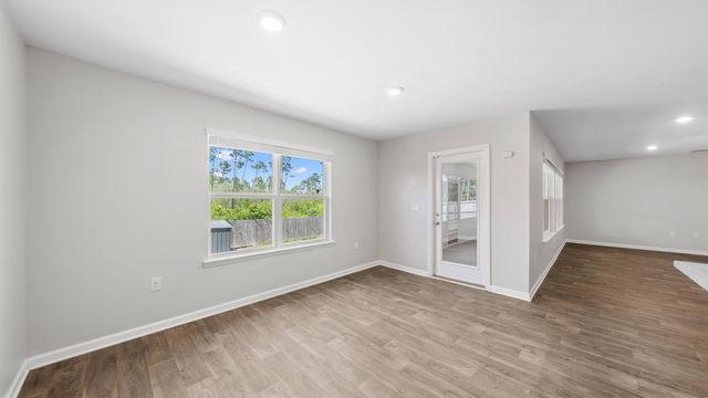 3927 Alva Thomas Road, Panama City, FL 32404
