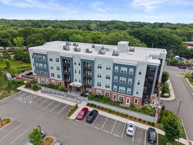60 Coppersmith Way 303, Canton, MA 02021