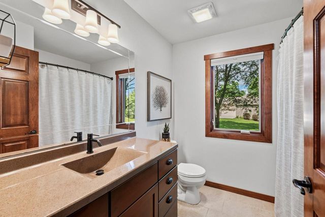 21604 W Bonnie LANE, Lannon, WI 53046