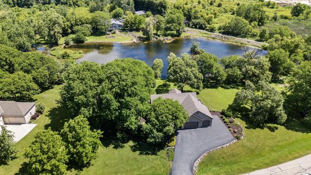 21604 W Bonnie LANE, Lannon, WI 53046