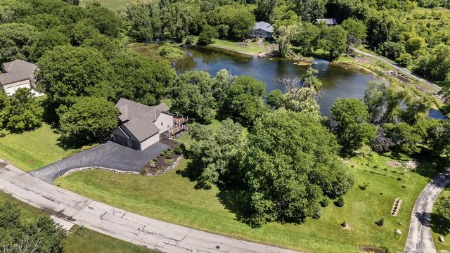 21604 W Bonnie LANE, Lannon, WI 53046