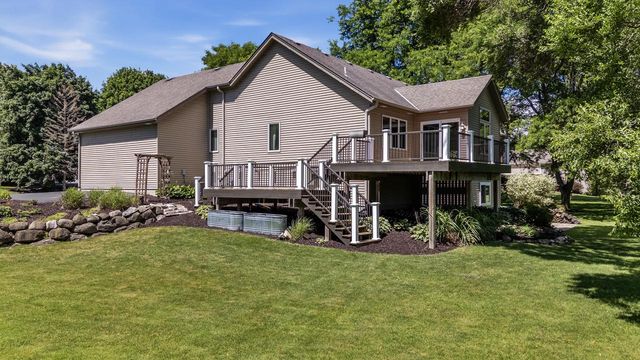 21604 W Bonnie LANE, Lannon, WI 53046