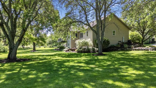 21604 W Bonnie LANE, Lannon, WI 53046